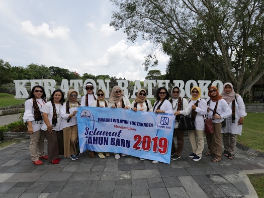 IWABRI Tk. Wilayah Yogyakarta Berwisata Bersama ke Keraton Ratu Boko & Tebing Breksi