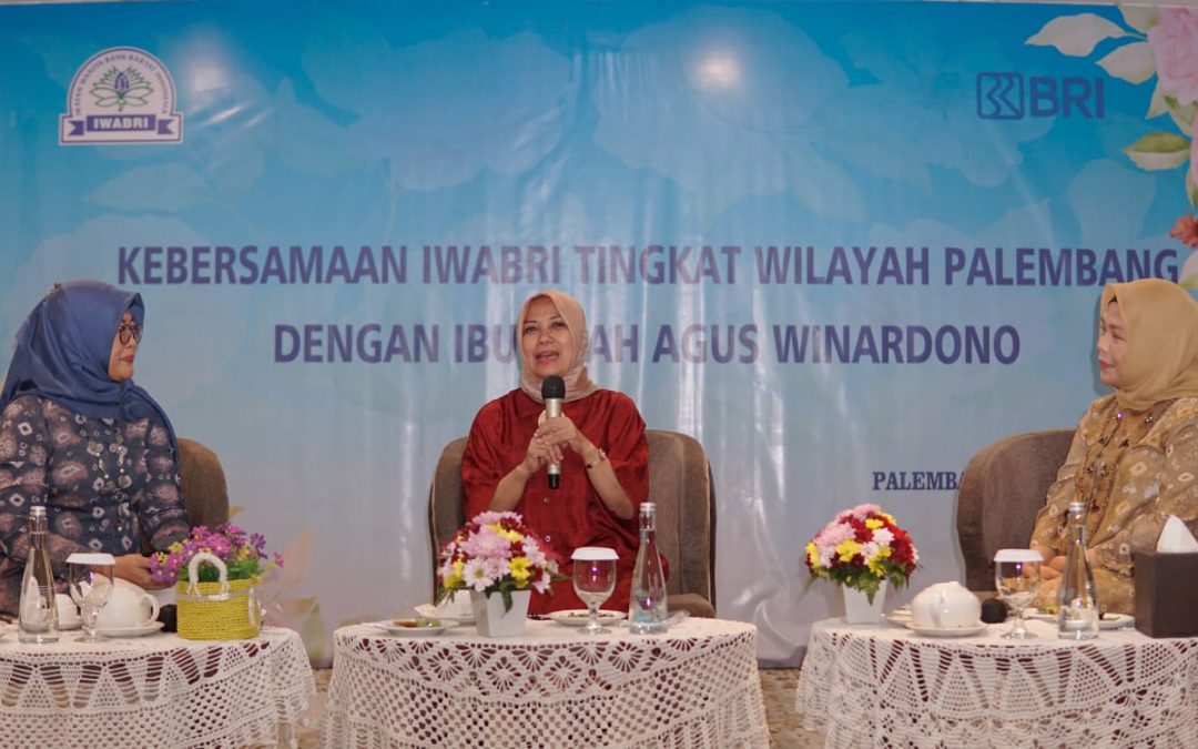 KEBERSAMAAN IBU DYAH AGUS WINARDONO DENGAN IWABRI TINGKAT WILAYAH PALEMBANG